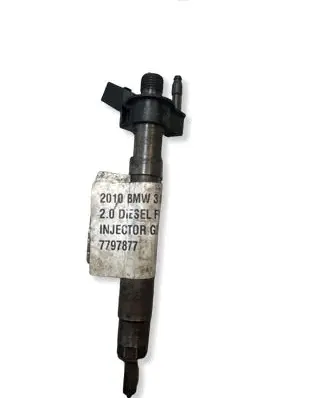 BMW 3 E90 E91 Fuel injector A4651