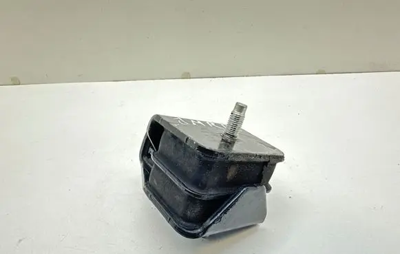 Subaru Impreza IV Engine mount bracket 41022FA000