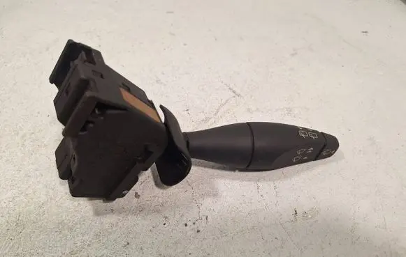 Ford Focus Wiper control stalk