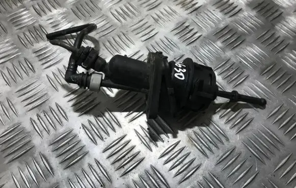 Ford Focus Clutch master cylinder