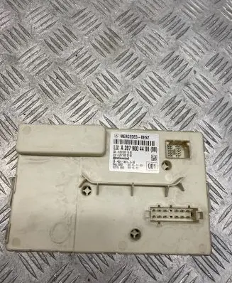 Mercedes-Benz E C207 W207 Other control units/modules A2079004400