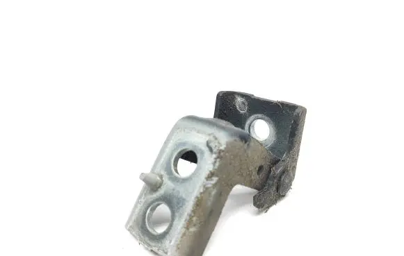 Peugeot 2008 I Front door lower hinge 