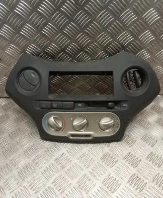 Toyota Yaris Climate control unit 554050D110B0