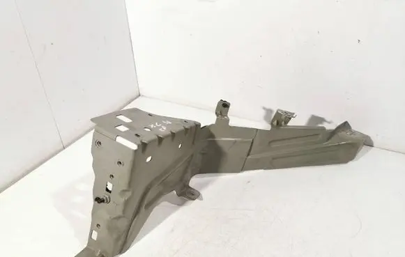 Volvo XC40 Headlight/headlamp mounting bracket 32348652
