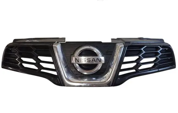 Front bumper upper radiator grill