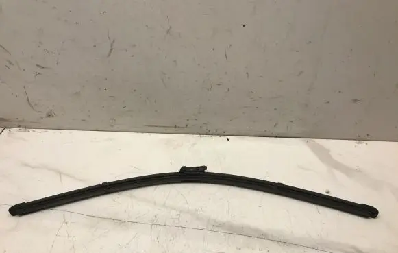 Audi A5 8T 8F Windshield/front glass wiper blade 8K2955434 L9903507