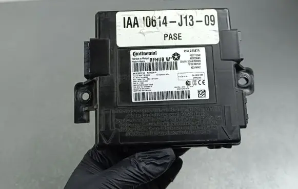 Jeep Grand Cherokee Other control units/modules P6821126AD