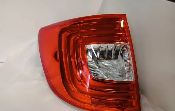 Skoda Superb B6 (3T) Rear/tail lights 3T9945095A 69D1872X