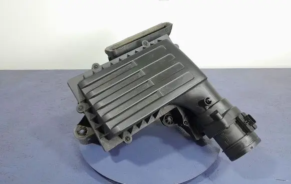 Air filter box