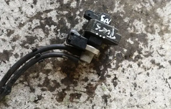Hyundai Tucson JM Valve vacuum 