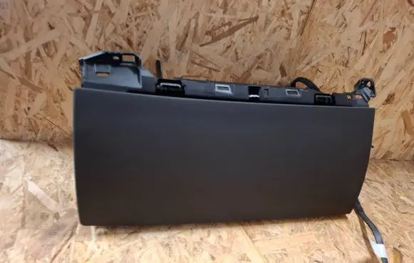 Tesla Model 3 Glove box 108334081J