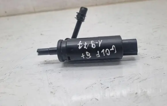 Volkswagen Golf Plus Headlight washer pump 3B7955681