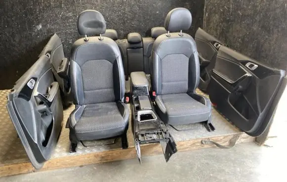 KIA Xceed Seat set 