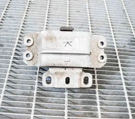 Volkswagen Golf VI Engine mount bracket 1K0199555L