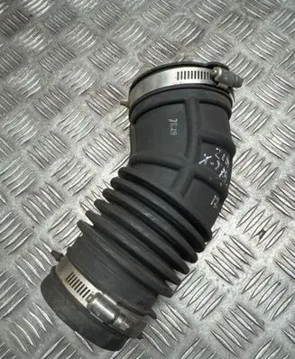 Nissan X-Trail T32 Air intake hose/pipe 165764BE0A