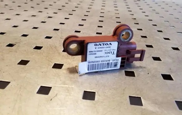 Volvo S40, V40 Airbag deployment crash/impact sensor 30613043A 00000757MM
