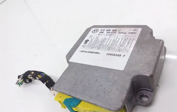 Volkswagen PASSAT B5.5 Airbag control unit/module 1C0909605C 5WK43130