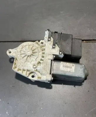 Volkswagen Golf V Rear door window regulator motor 1K0959703P