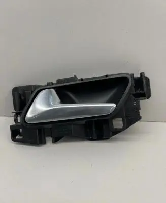 Peugeot 5008 II Front door interior handle 98201553