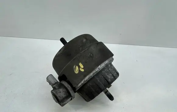 Audi A6 S6 C6 4F Engine mount bracket