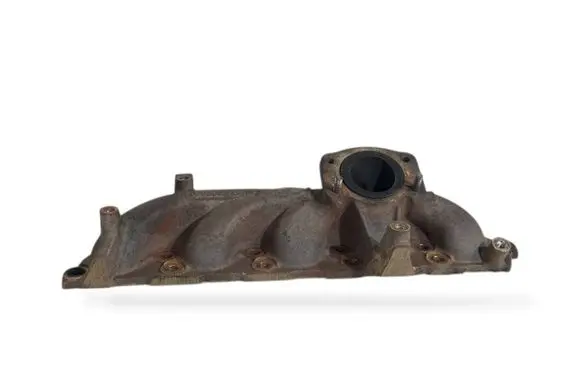 Volvo XC70 Exhaust manifold 30637921