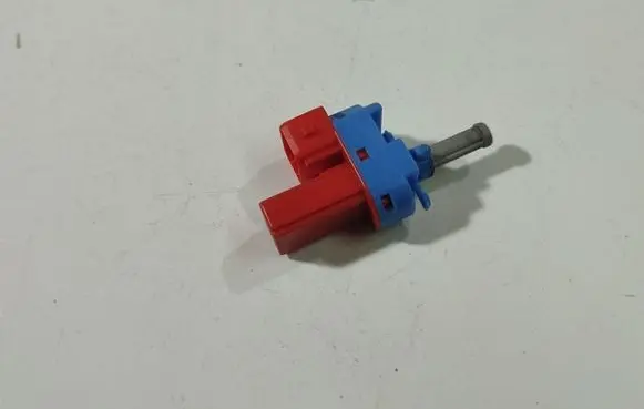 Jaguar X-Type Brake pedal sensor switch 