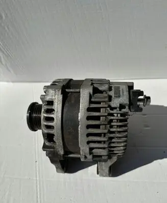 Renault Trafic III (X82) Generator/alternator