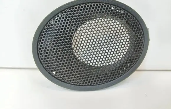 Side speaker trim/cover