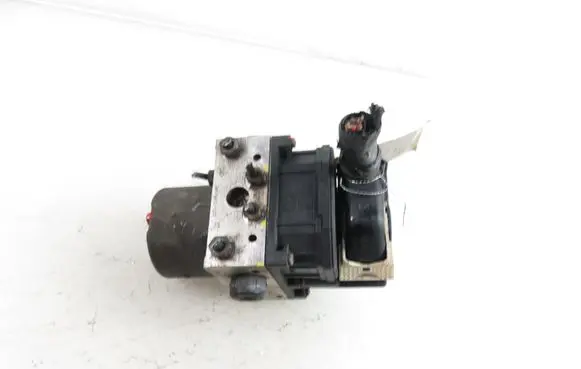 Ford Mondeo Mk III ABS Pump 0285222030 3S712M110AA