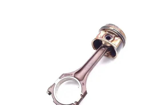 Volkswagen Golf IV Piston with connecting rod FBK