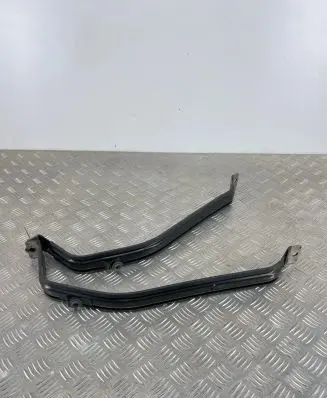Lexus IS III XE30 Fuel tank mounting bracket 