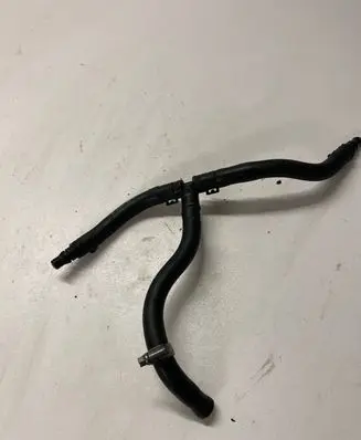 Mercedes-Benz C W204 Engine coolant pipe/hose A2045010325