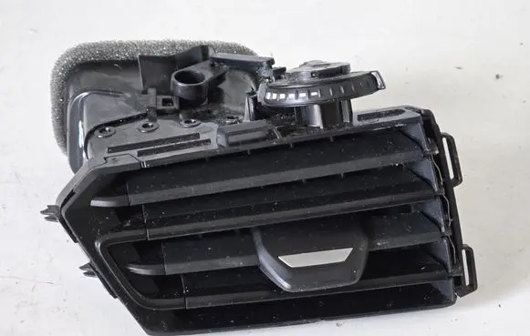 BMW X5 G05 Dashboard side air vent grill/cover trim 939947112