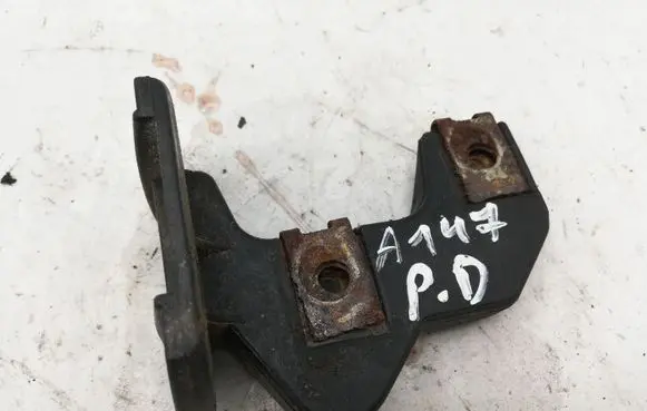 BMW 5 E39 Front bumper mounting bracket 8159362