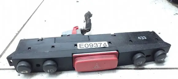 Alfa Romeo 147 Hazard light switch E09374