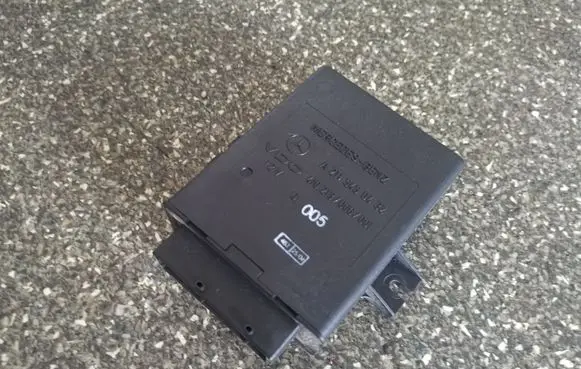 Mercedes-Benz E W211 Other control units/modules A2115450432