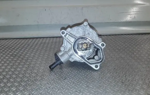 KIA Venga Vacuum pump 288102a101