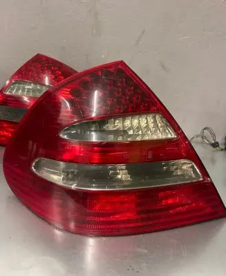 Mercedes-Benz E W211 Rear/tail lights A2118200564 334009