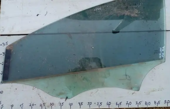 Seat Leon (1M) Front door window glass four-door 43R001582 82AS2M3236 as2