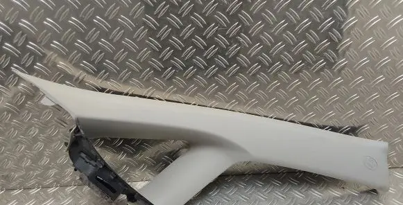 Toyota Auris 150 (A) pillar trim 6221002020 6221002030
