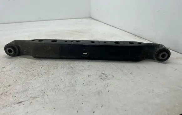 Nissan Rogue Rear control arm 551114BA0A 690822117
