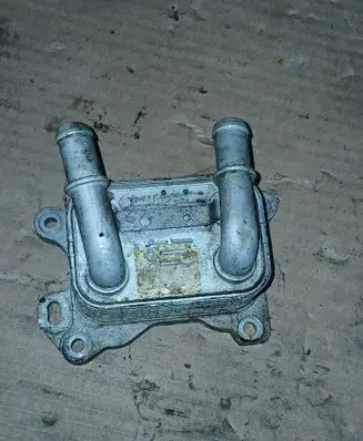 Engine oil radiator