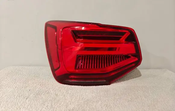 Audi Q2 - Rear/tail lights 81A945091B 90096095