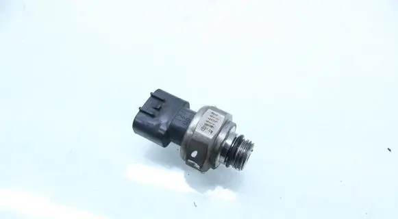 Toyota Corolla Verso AR10 Oil pressure sensor 8944851010