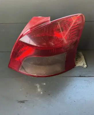 Toyota Yaris Rear/tail lights