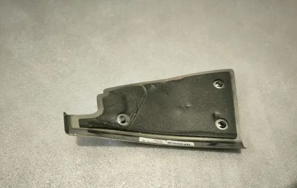 Mercedes-Benz E A207 Front door trim (molding) A2077220128