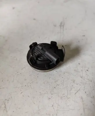 Volkswagen Golf VII Airbag deployment crash/impact sensor 5Q0959354 00626