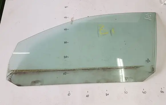 Volkswagen Golf VI Sliding door window/glass 