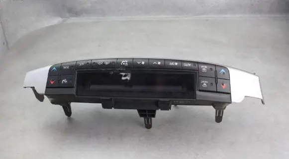 Lexus CT 200H Climate control unit 5590076060 1H082322005GLB