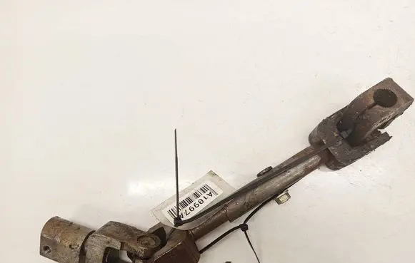 Volkswagen PASSAT B3 Steering column universal joint 